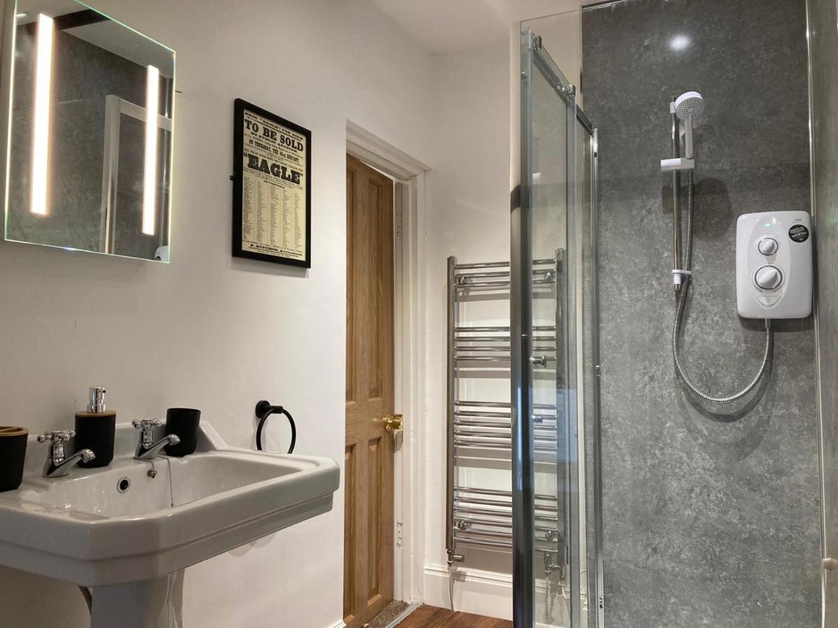 6 Church Street, Whitehaven - Perfect Deployment Location For Coast To Coast Cyclists & Hikers المظهر الخارجي الصورة
